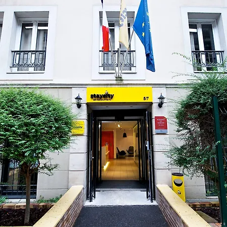 Staycity Aparthotels Paris Gare De L'Est-2
