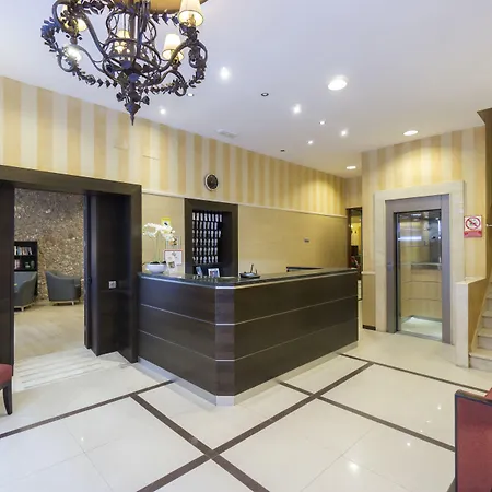 Hotel Sur Malaga-3