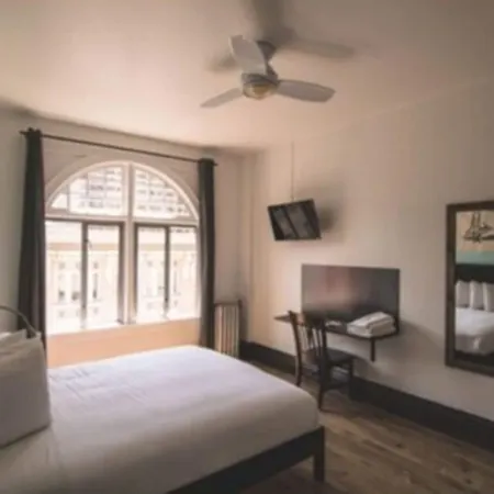 The Bartlett Hotel And Guesthouse-3