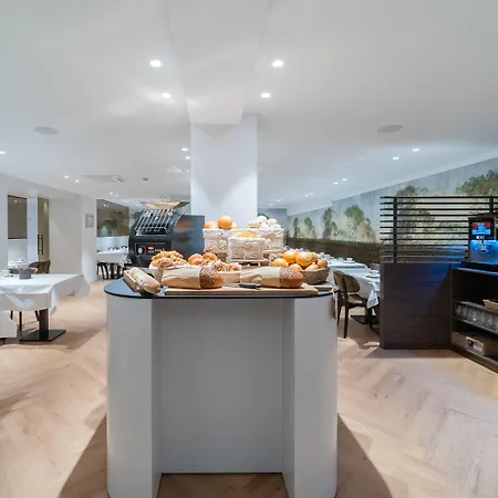 Grand Hotel Normandy By Cw Hotel Collection-2