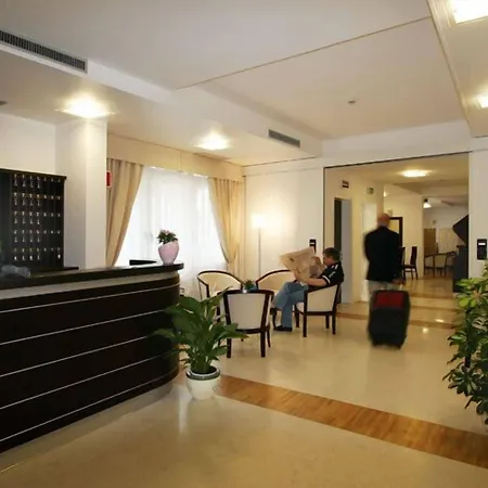 Hotel Mary-2