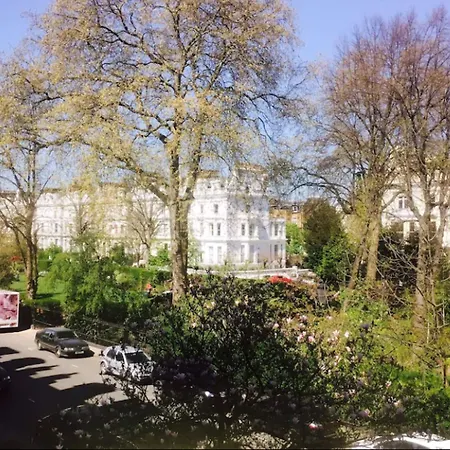 Blue Bells Hotel-2