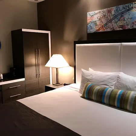 Best Western Plus Brooklyn Bay Hotel-2