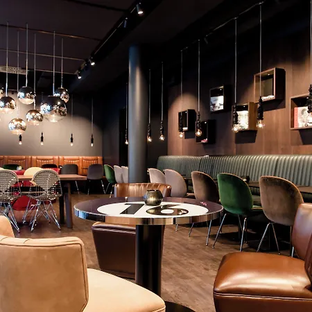 Motel One Frankfurt-East Side-2