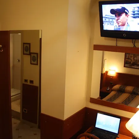 Hotel Viennese-2