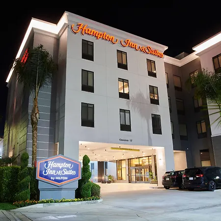 Hampton Inn & Suites Sherman Oaks-3