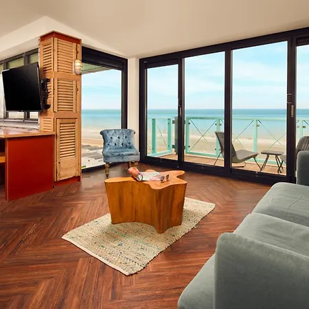 Beachhouse Hotel-2