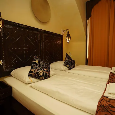 Hotel Villa Oriental & Restaurant-2