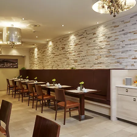 H+ Hotel München-2
