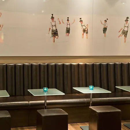 Motel One München-Westend-2