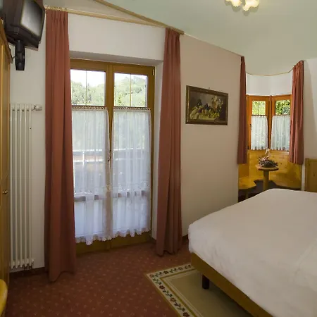 Hotel Waldheim Belvedere-2