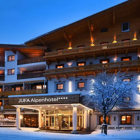 Jufa Alpenhotel Saalbach-3