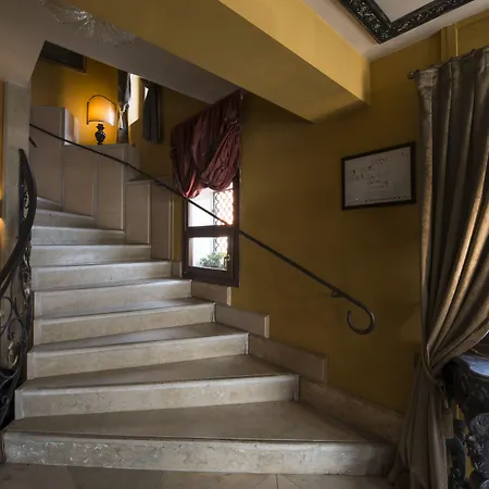 Hotel La Calcina-2