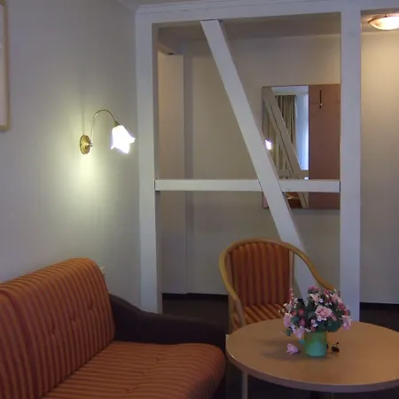 Hotel Bergfrieden-2