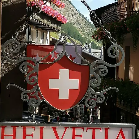 Petit Helvetia Budget Hotel-2