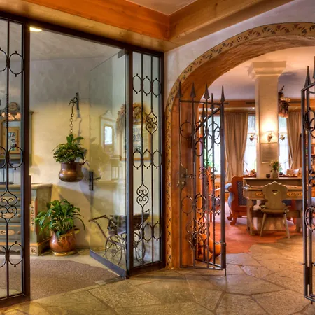 Hotel Le Grand Chalet Gstaad-3