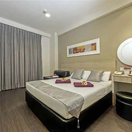 Hotel 81 Lucky-3