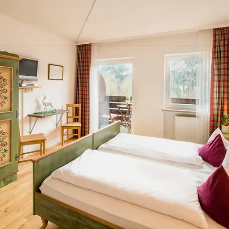 Zur Schönen Aussicht Hotel garni-3