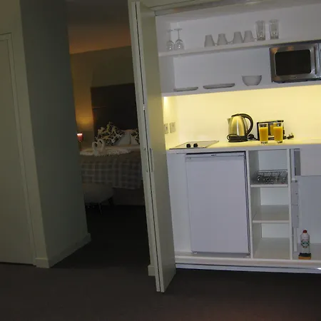 Axiom Park Hotel-3