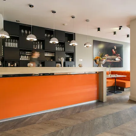 Amsterdam Canal Hotel-3