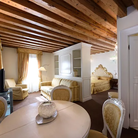 Hotel Ai Reali - Small Luxury Hotels Of The World-3