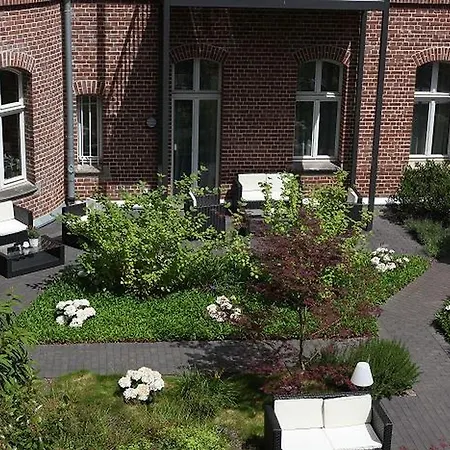 The Red - Living Suites By The Rhine-3