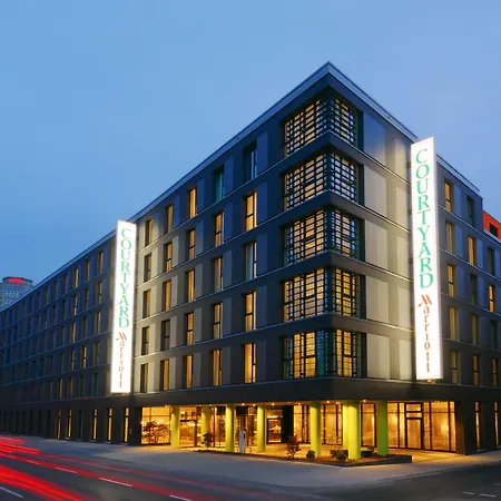 Courtyard By Marriott Cologne-2