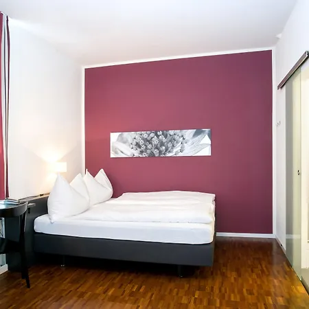 Hotel Hottingen - Near Old Town And Lake-3