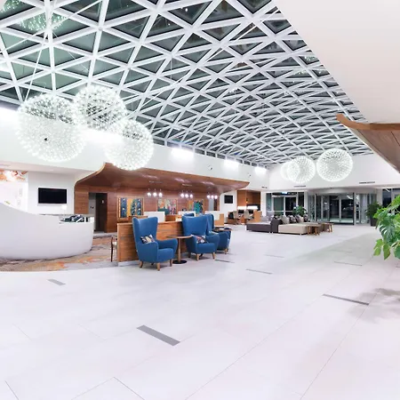 Doubletree By Hilton Krakow Hotel & Convention Center-3