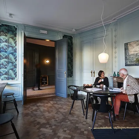 Hotel Monsieur Ernest-3