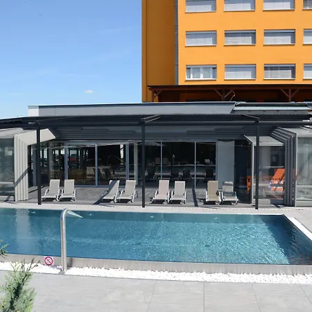 Hotel Aura Design&Garden Pool-3