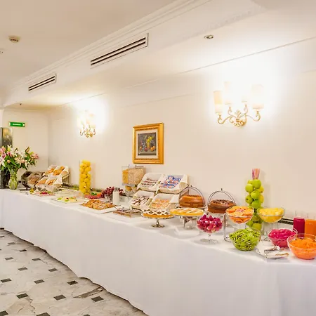 Raeli Hotel Regio-3