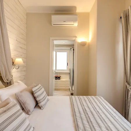 Casa Mia Vaticano Guest House-3