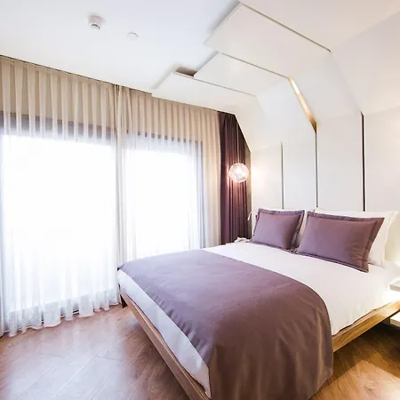 Maroon Hotel Pera-2