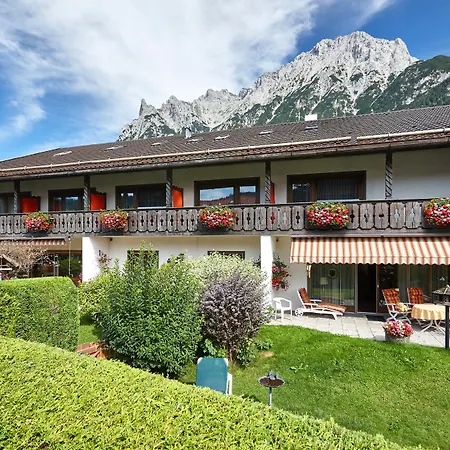 Hotel Franziska-2