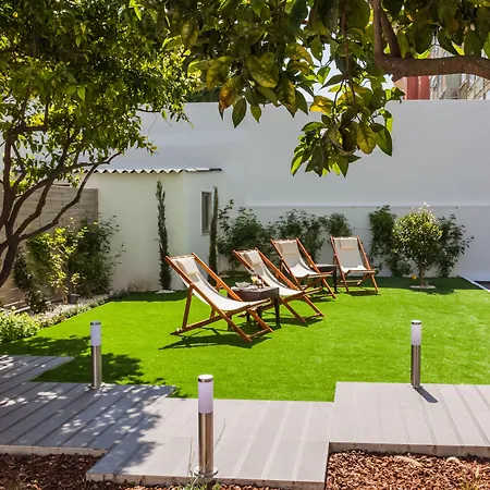 Vila Garden Guesthouse-2