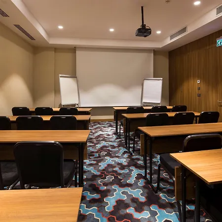 Hampton By Hilton Istanbul Kurtkoy-3