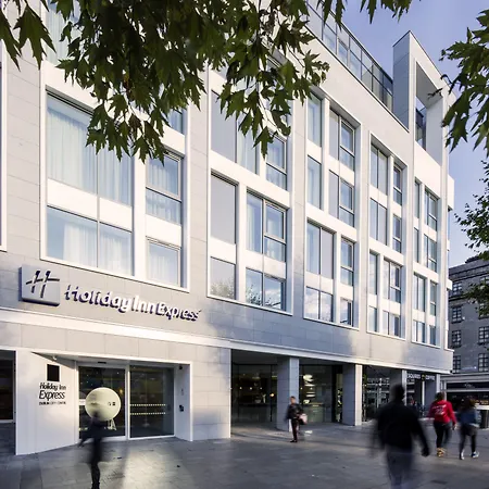 Holiday Inn Express Dublin City Centre By Ihg-3