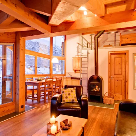 22 Summits Apartments-3