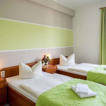 Hotel Stadtfeld-3