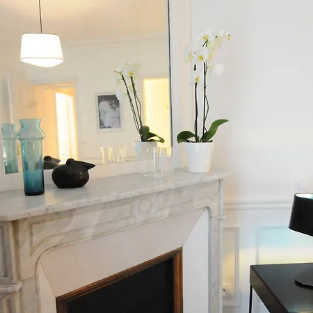 Relais12bis Bed&Breakfast By Eiffel Tower-3
