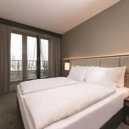 Adina Apartment Hotel Frankfurt Westend-3