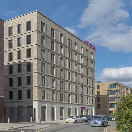 Moxy London Excel-2
