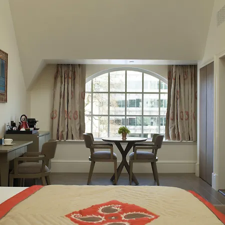 The Lalit London-3