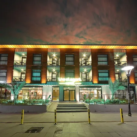 The Elegant Hotel-2