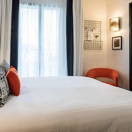 Laz' Hotel Spa Urbain Paris-3