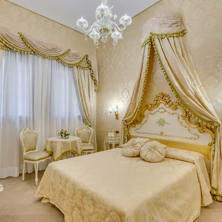 Residenza Veneziana-2