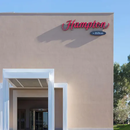 Hampton By Hilton Rome East-3