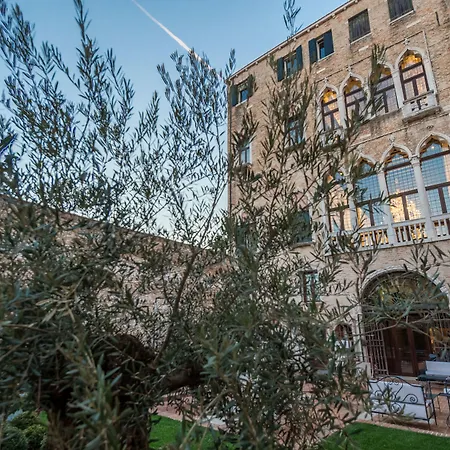 Hotel Nani Mocenigo Palace-3