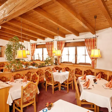 Hotel Landhaus Feldmeier ***S-3